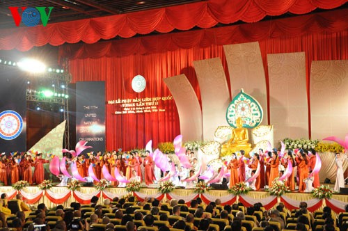 Vesak 2014 : une avancée dans l’intégration au monde  - ảnh 1